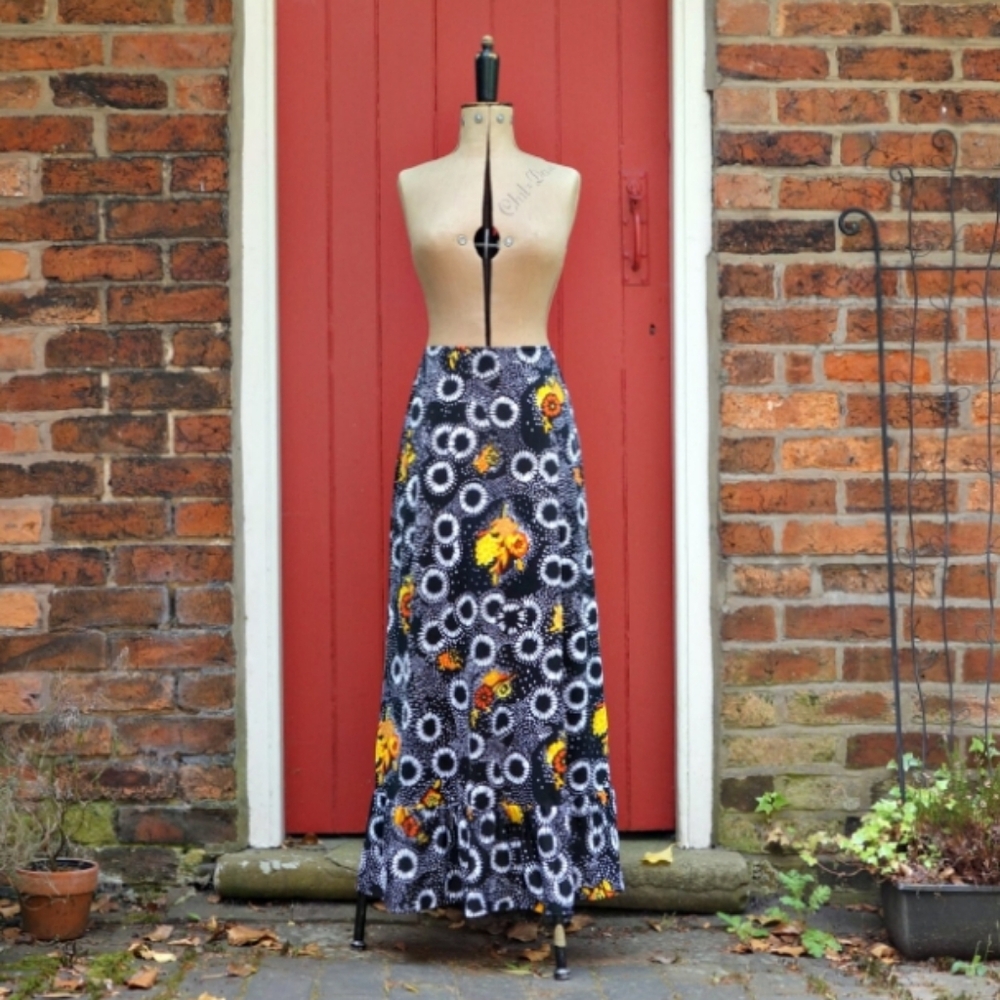 Vintage 60s Maxi Skirt 🌻
